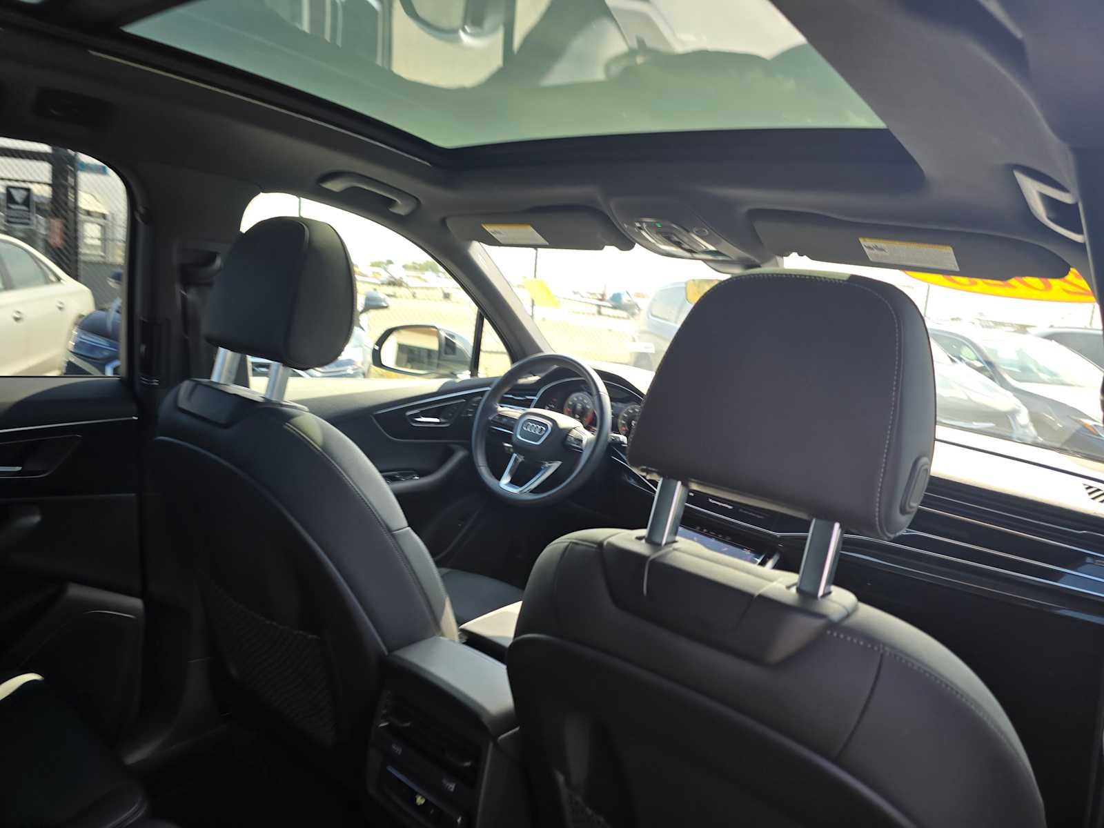 2025 Audi Q7 Premium