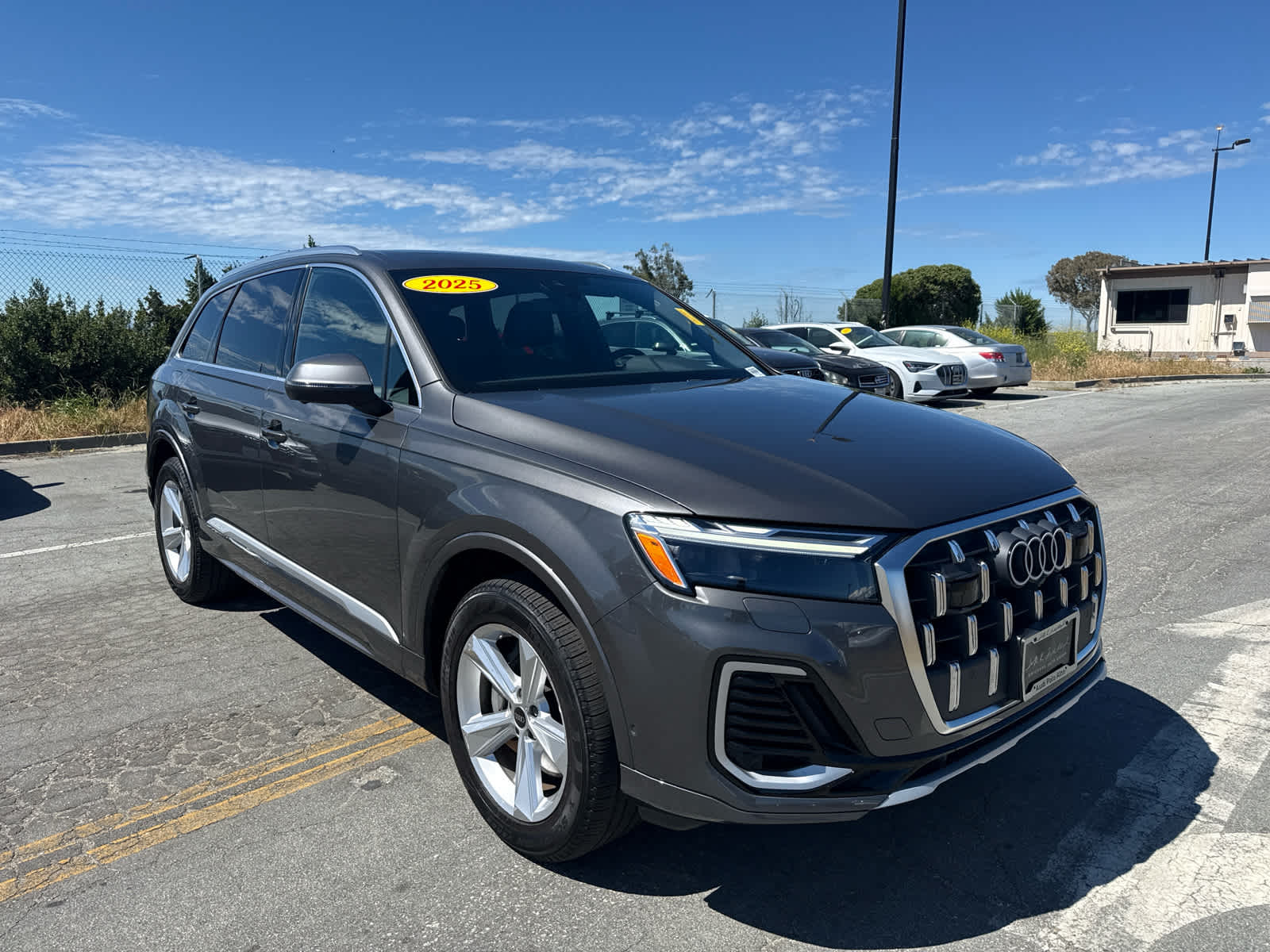 2025 Audi Q7 Premium
