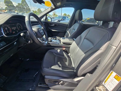 2025 Audi Q7 Premium