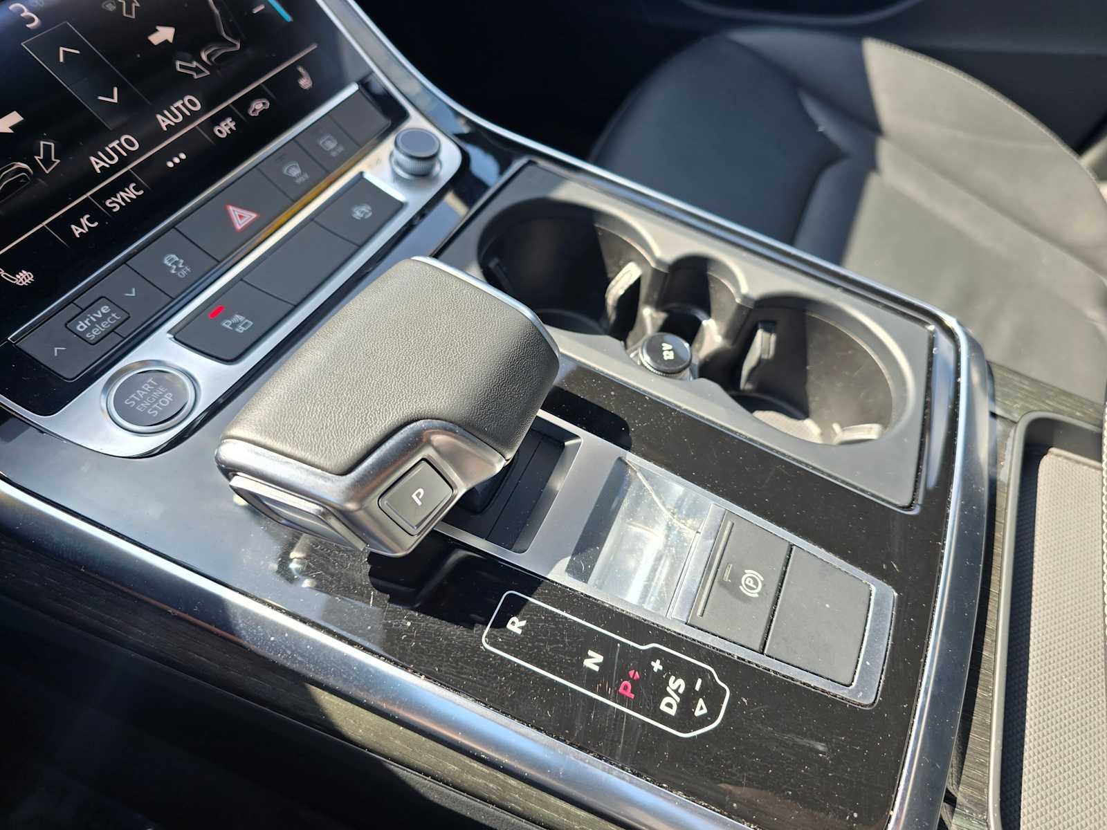 2025 Audi Q7 Premium