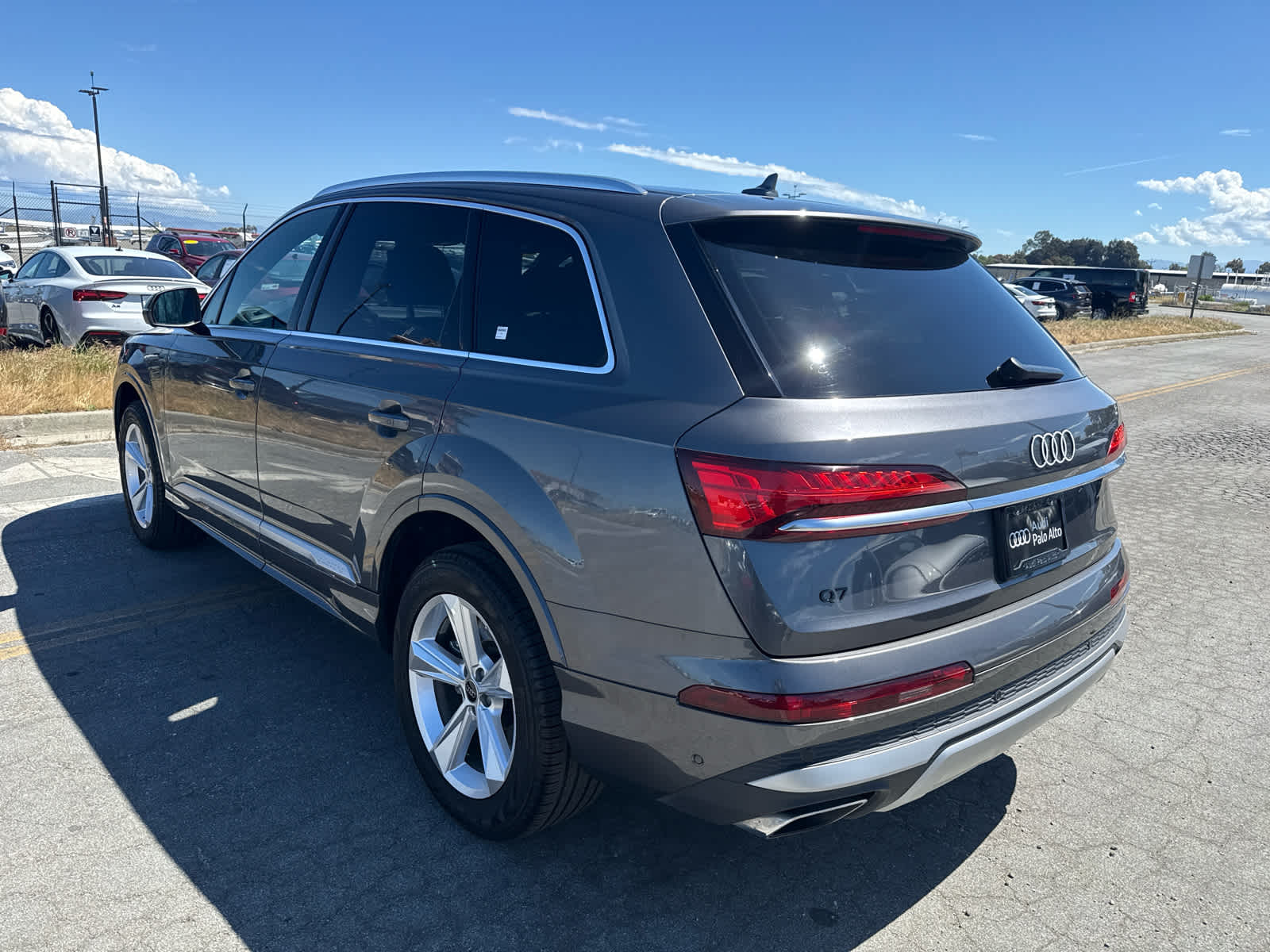 2025 Audi Q7 Premium