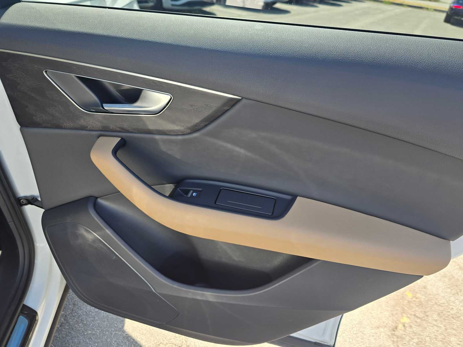 2025 Audi Q7 Premium