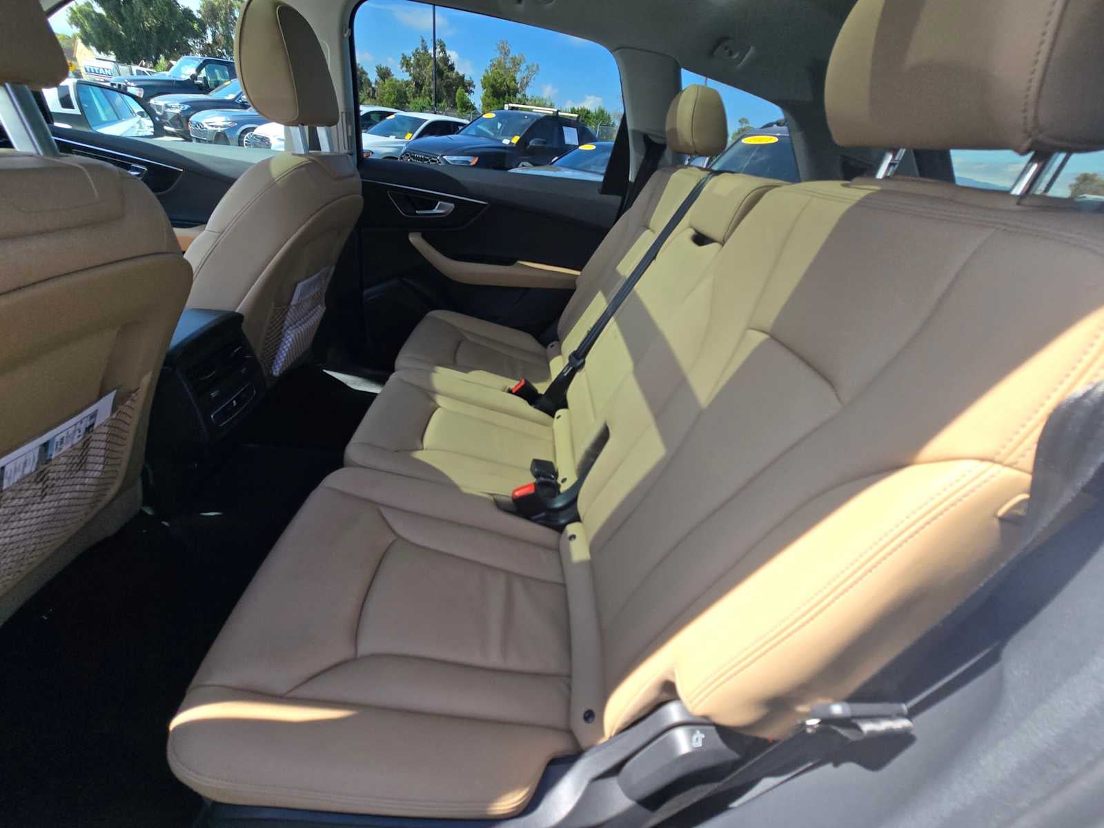 2025 Audi Q7 Premium