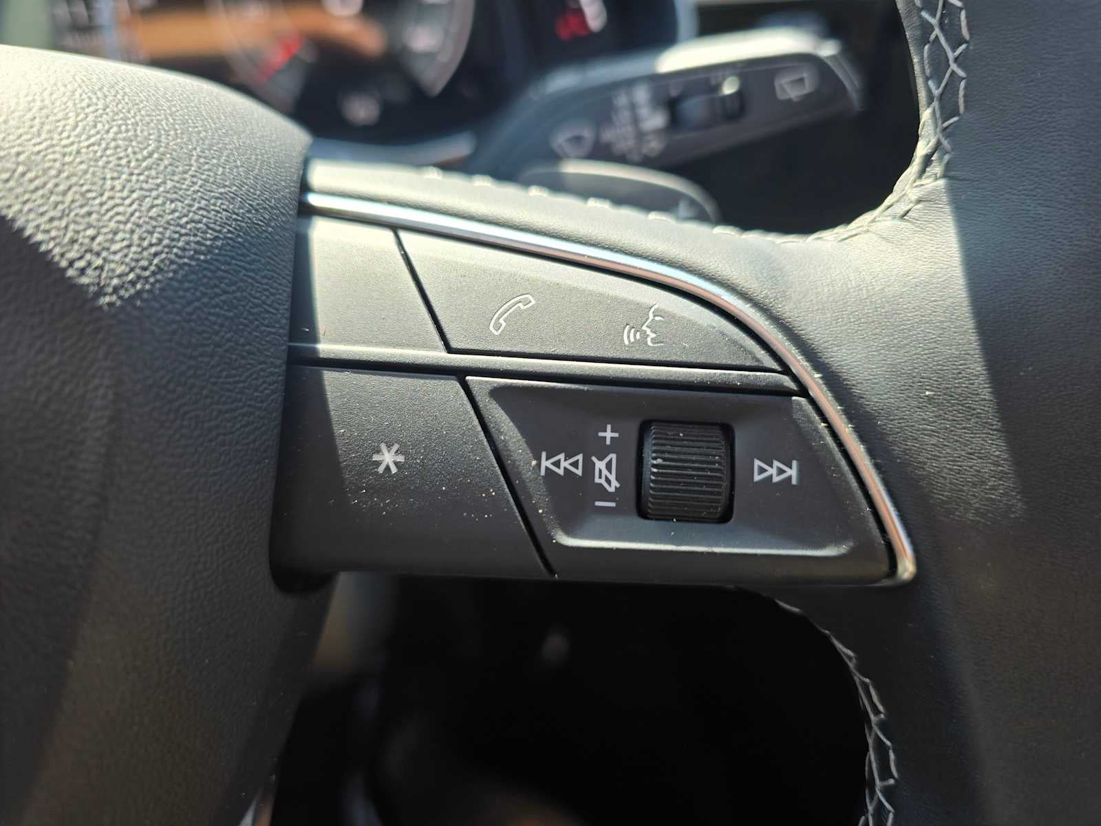 2025 Audi Q7 Premium