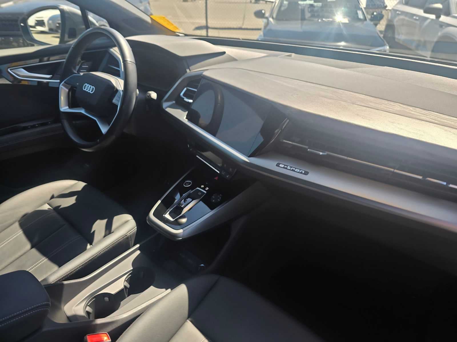 2024 Audi Q4 e-tron Premium