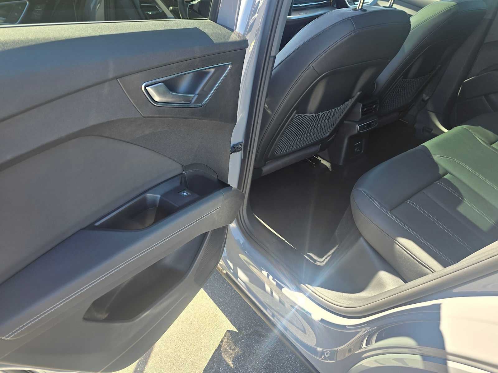 2024 Audi Q4 e-tron Premium