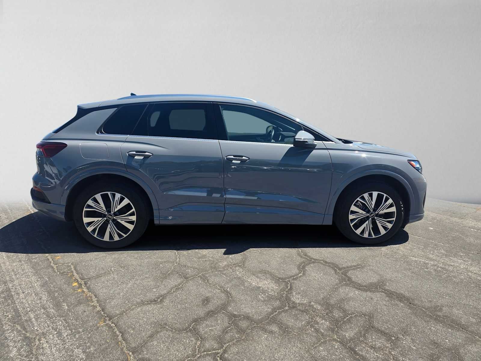 2024 Audi Q4 e-tron Premium