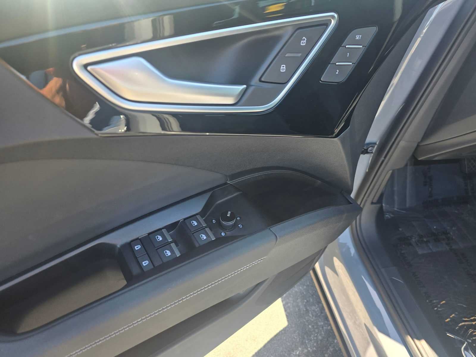 2024 Audi Q4 e-tron Premium