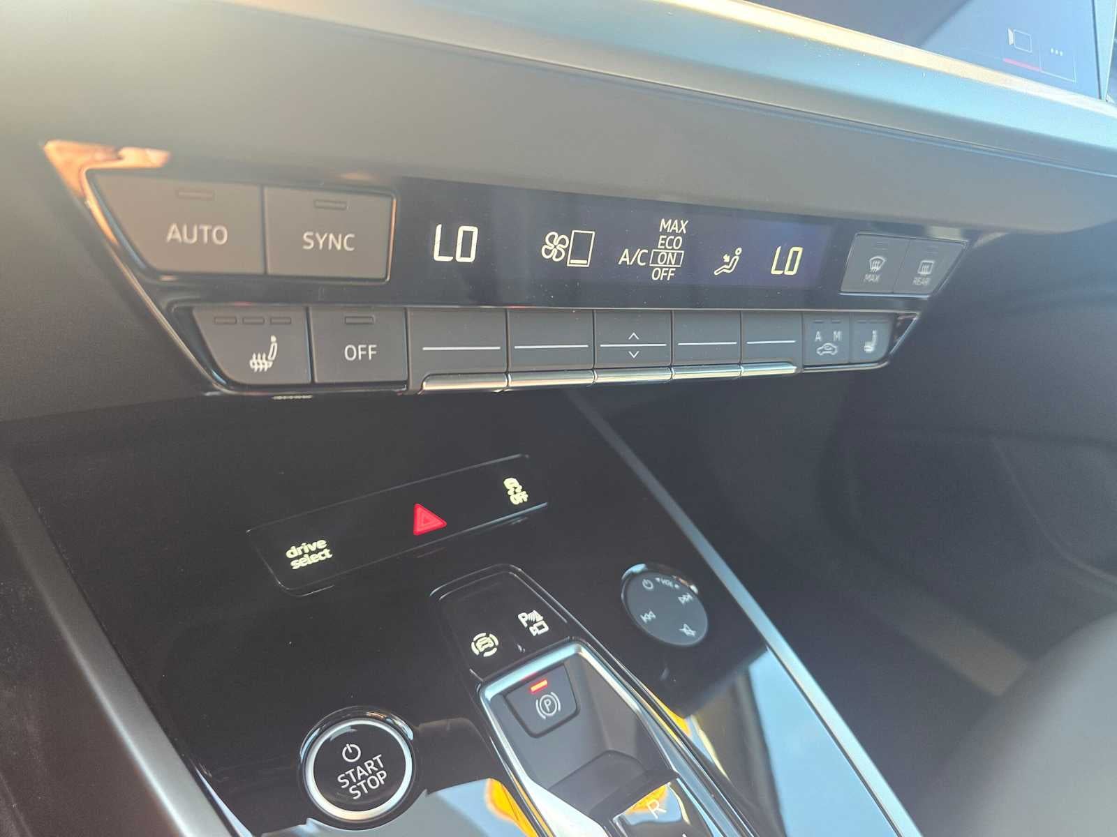 2024 Audi Q4 e-tron Premium