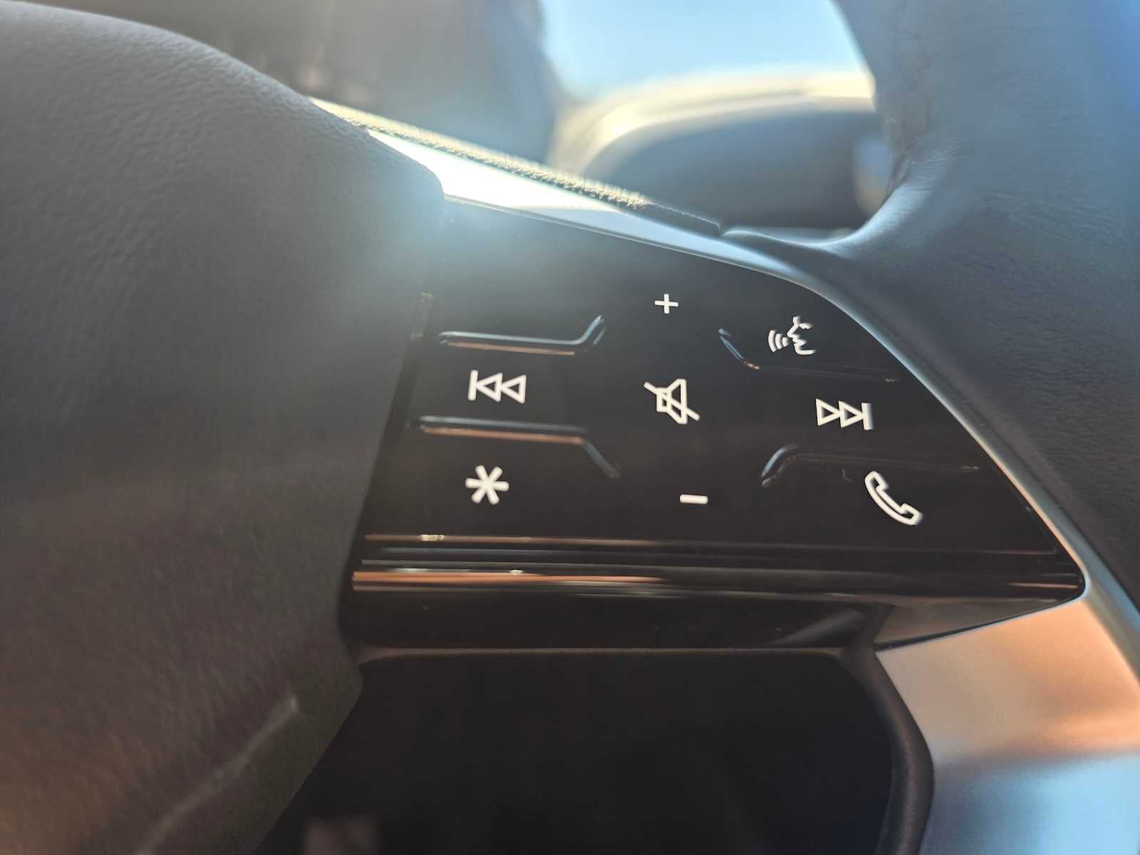 2024 Audi Q4 e-tron Premium