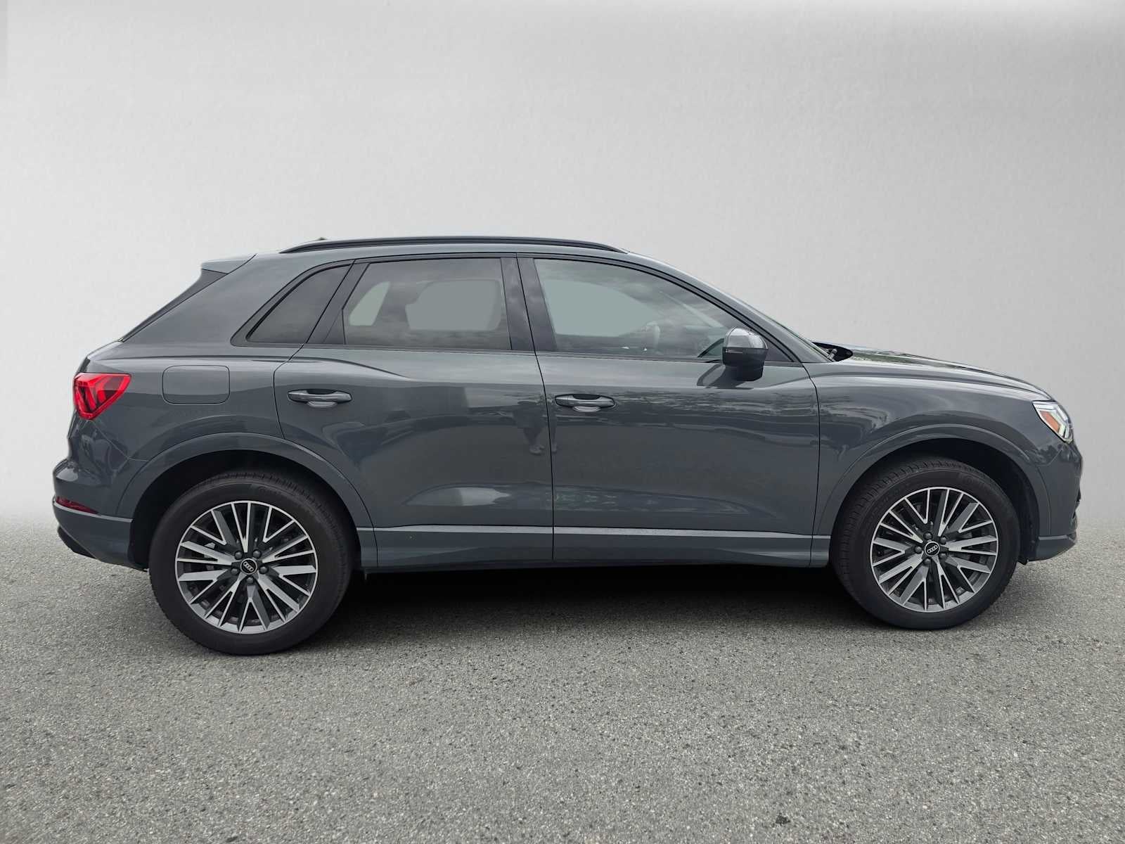 2023 Audi Q3 Premium