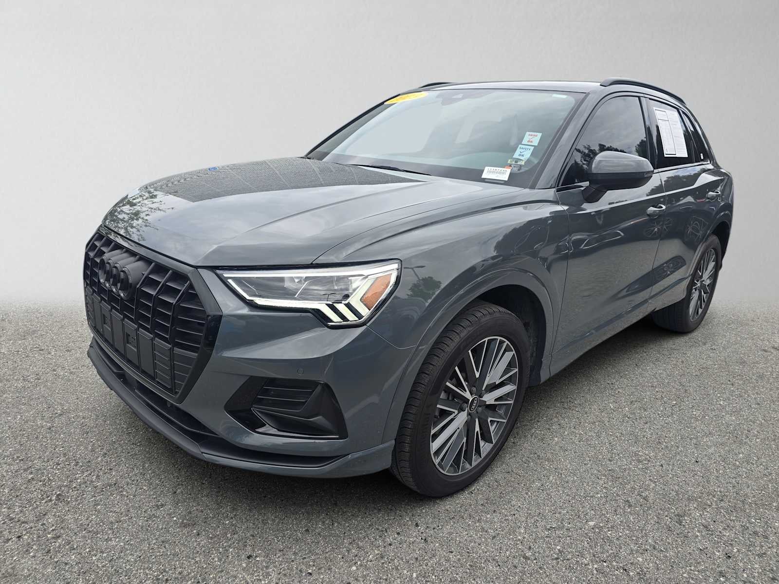 2023 Audi Q3 Premium