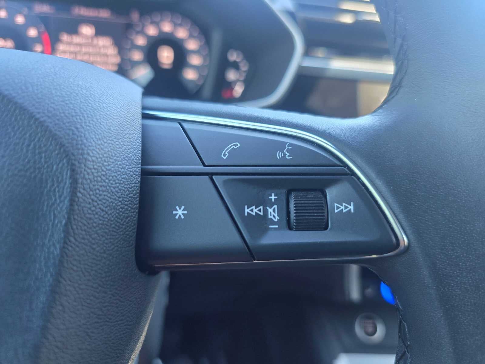 2023 Audi Q3 Premium