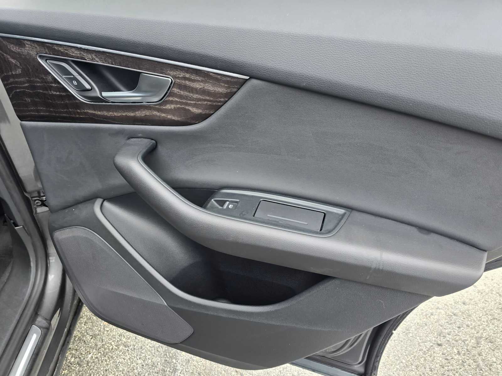 2020 Audi Q8 Premium