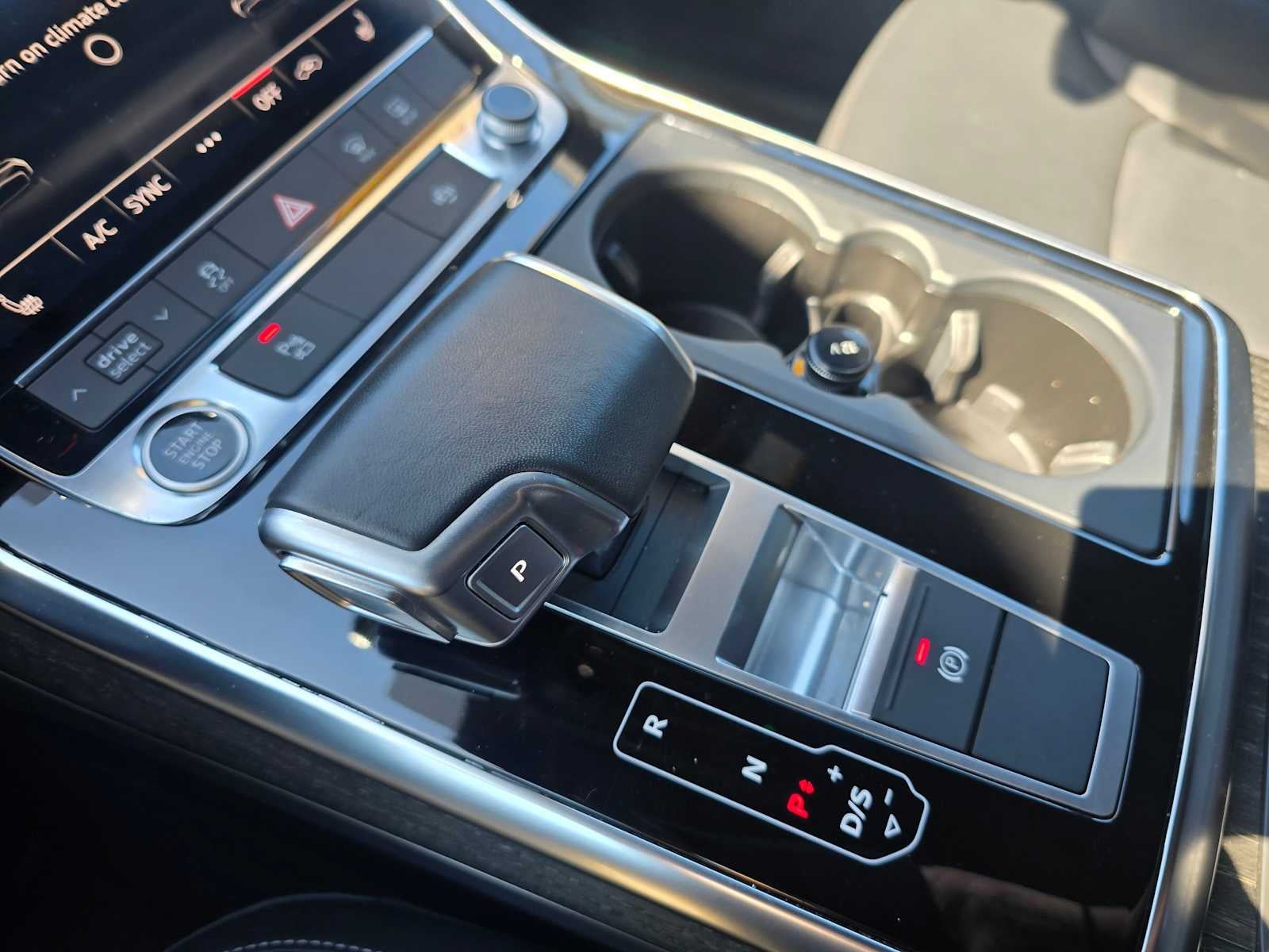 2024 Audi Q8 Premium