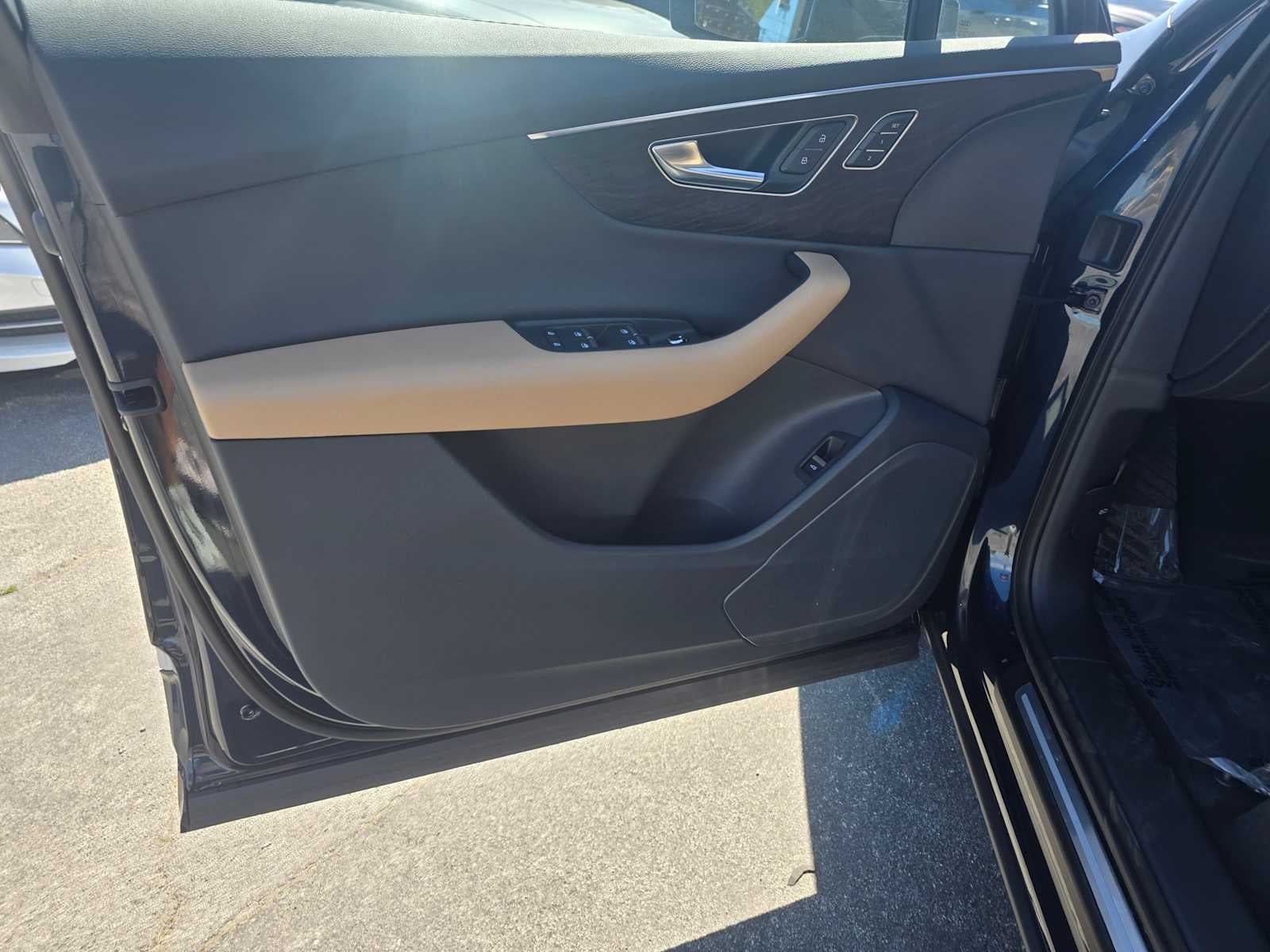 2025 Audi Q7 Premium