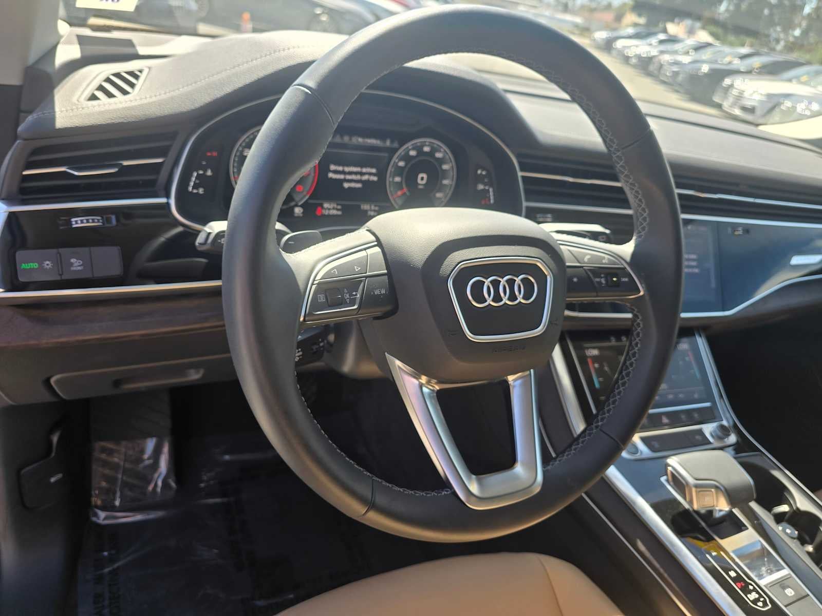2025 Audi Q7 Premium