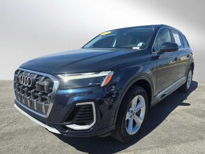 2025 Audi Q7 Premium