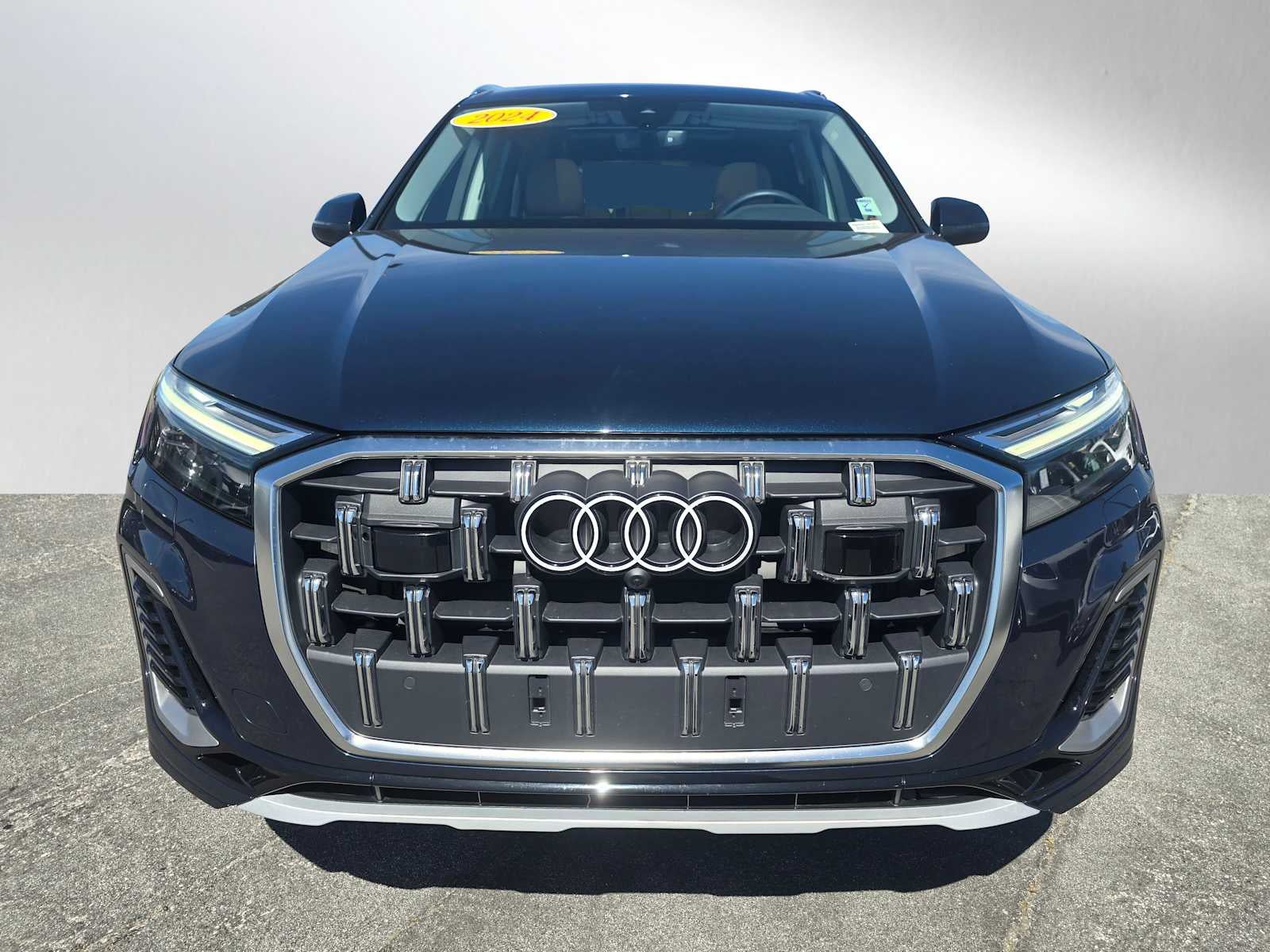 2025 Audi Q7 Premium