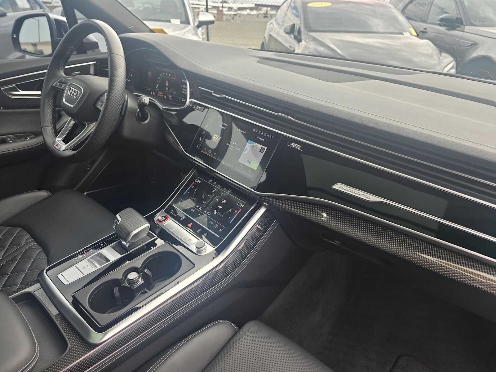 2023 Audi SQ7 Premium Plus
