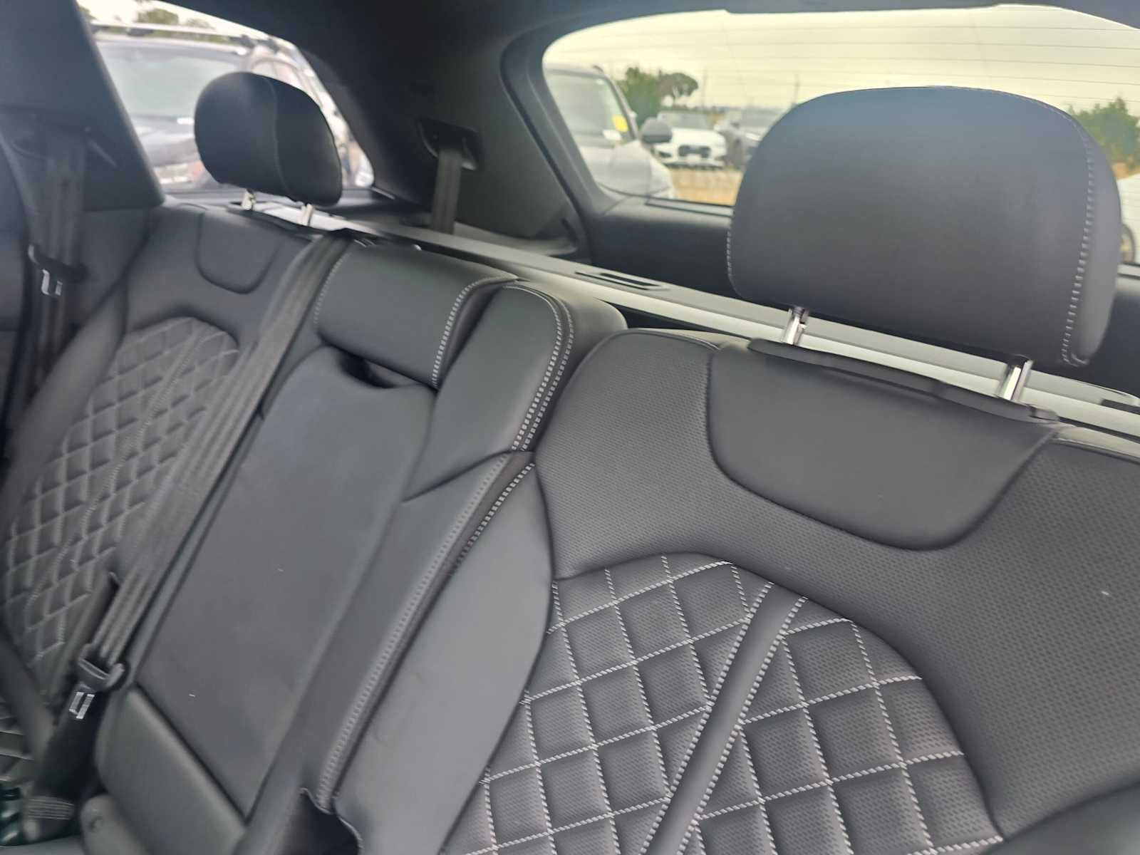 2023 Audi SQ7 Premium Plus