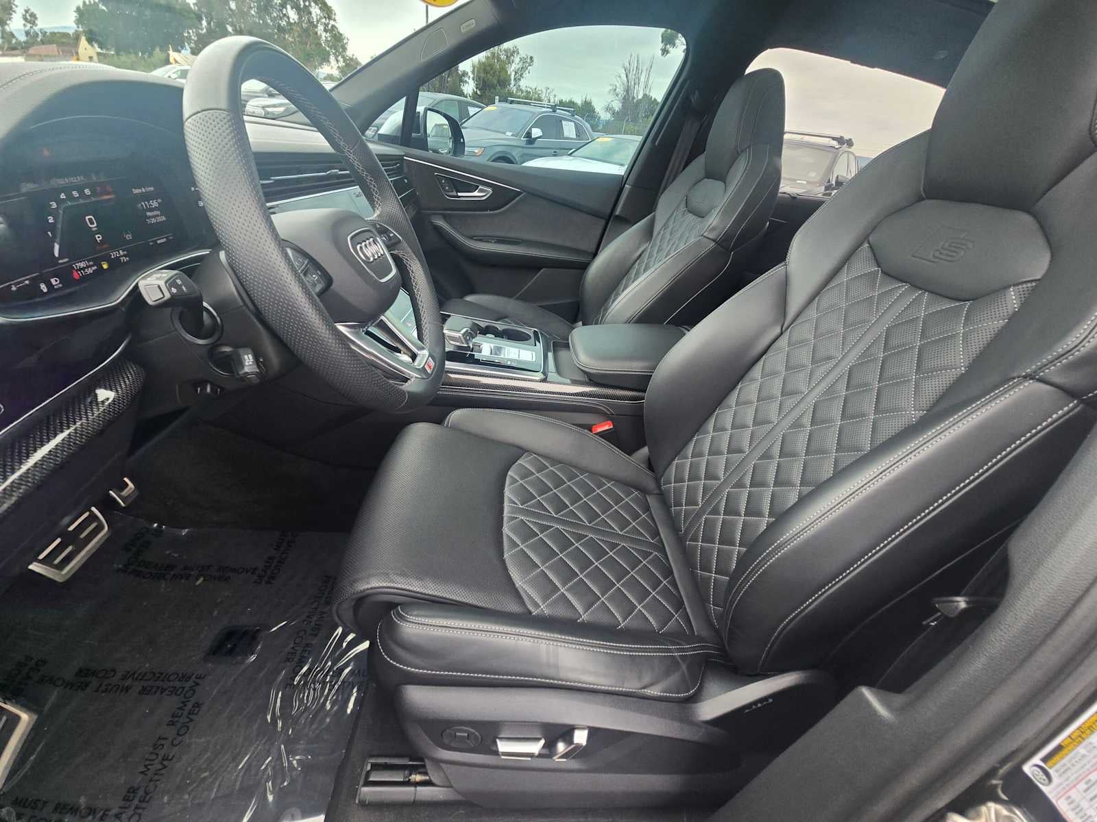 2023 Audi SQ7 Premium Plus