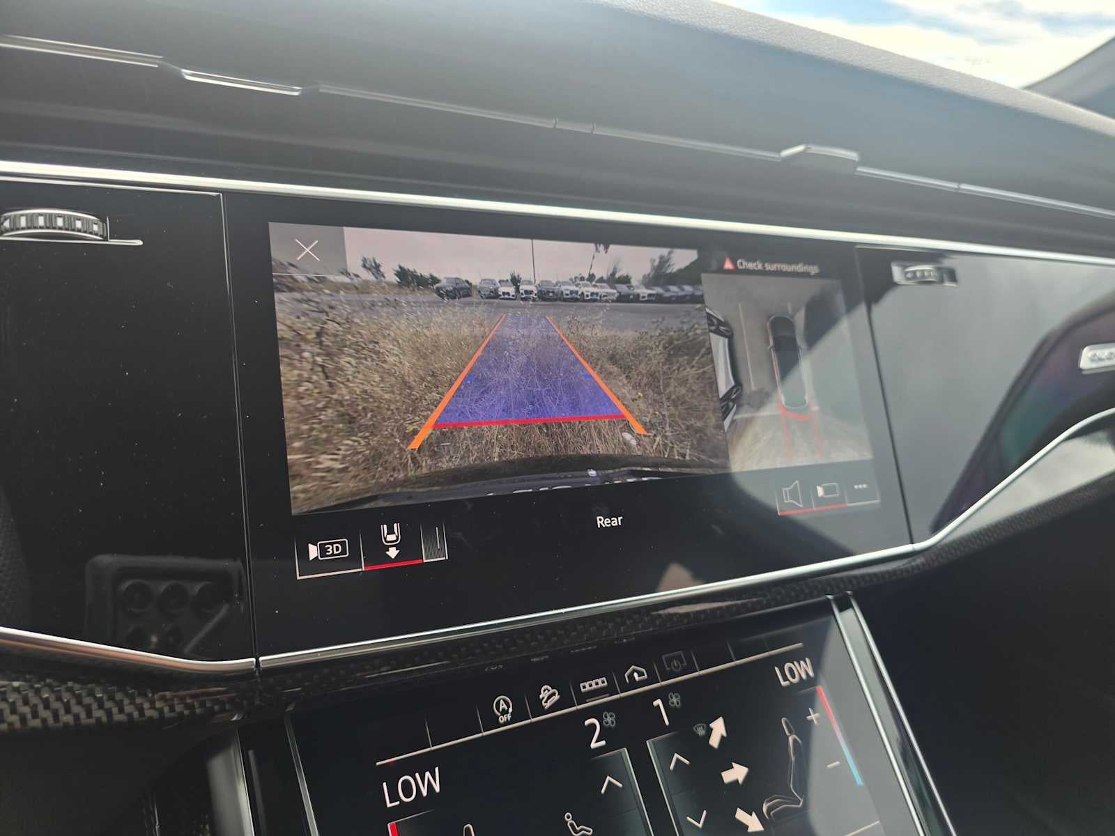 2023 Audi SQ7 Premium Plus