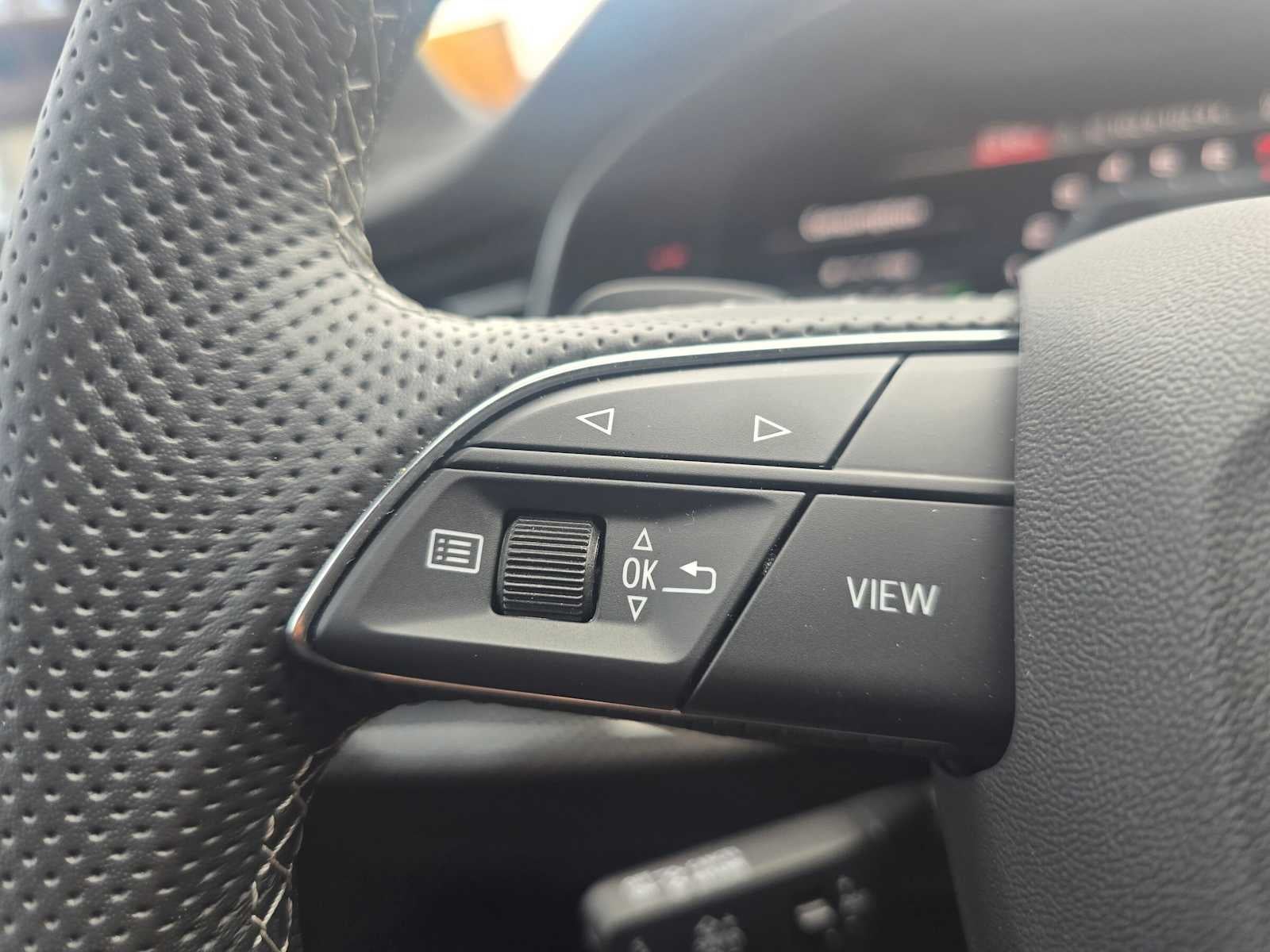 2023 Audi SQ7 Premium Plus