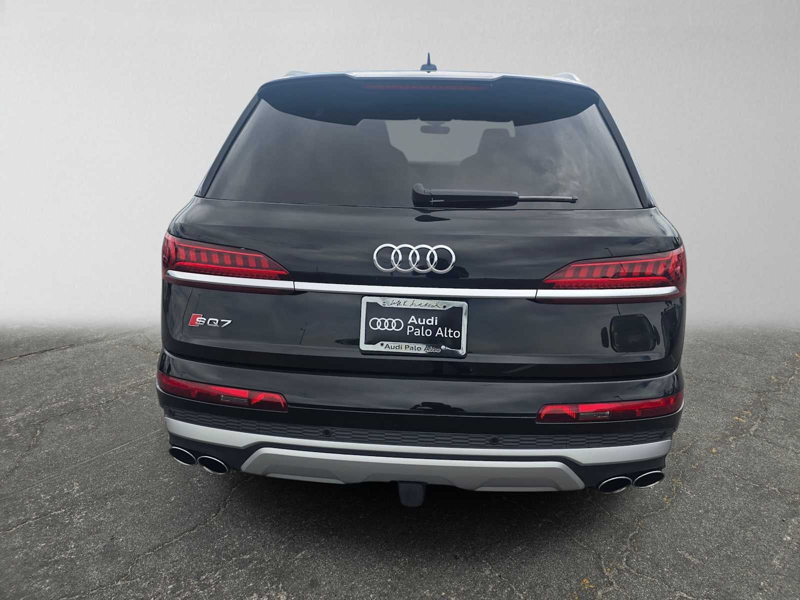 2023 Audi SQ7 Premium Plus