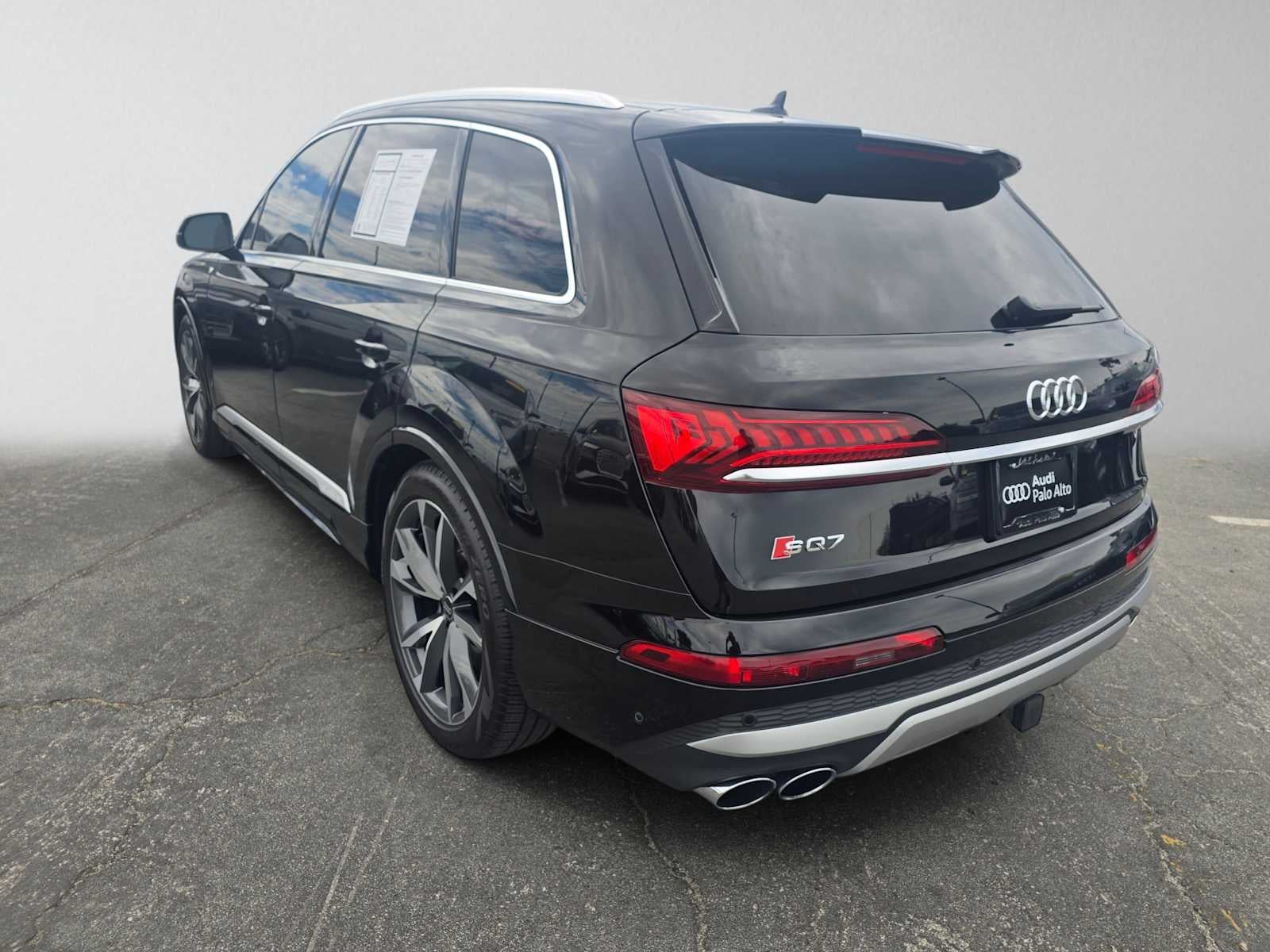 2023 Audi SQ7 Premium Plus