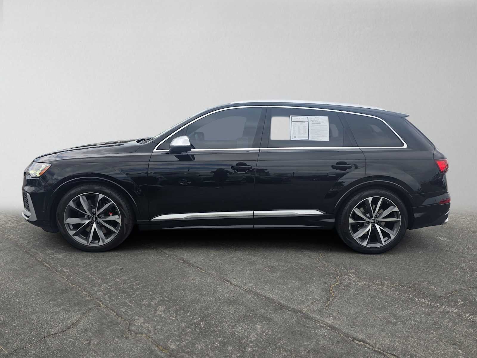 2023 Audi SQ7 Premium Plus