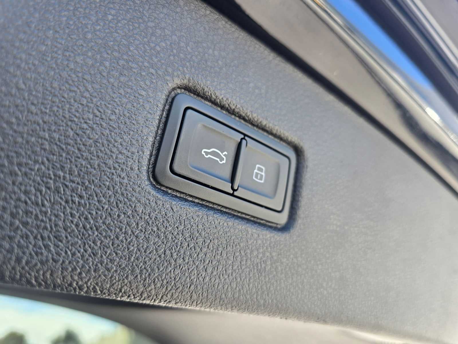 2023 Audi Q7 Premium