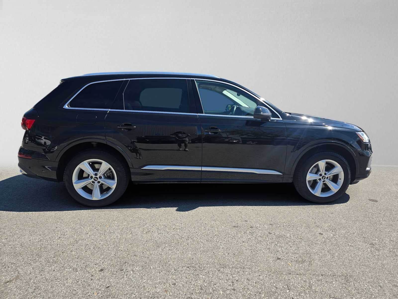 2023 Audi Q7 Premium