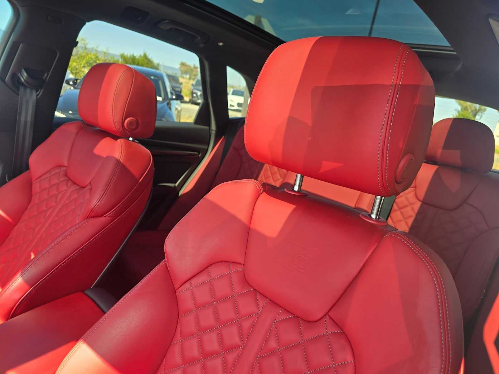 2023 Audi SQ5 Premium Plus