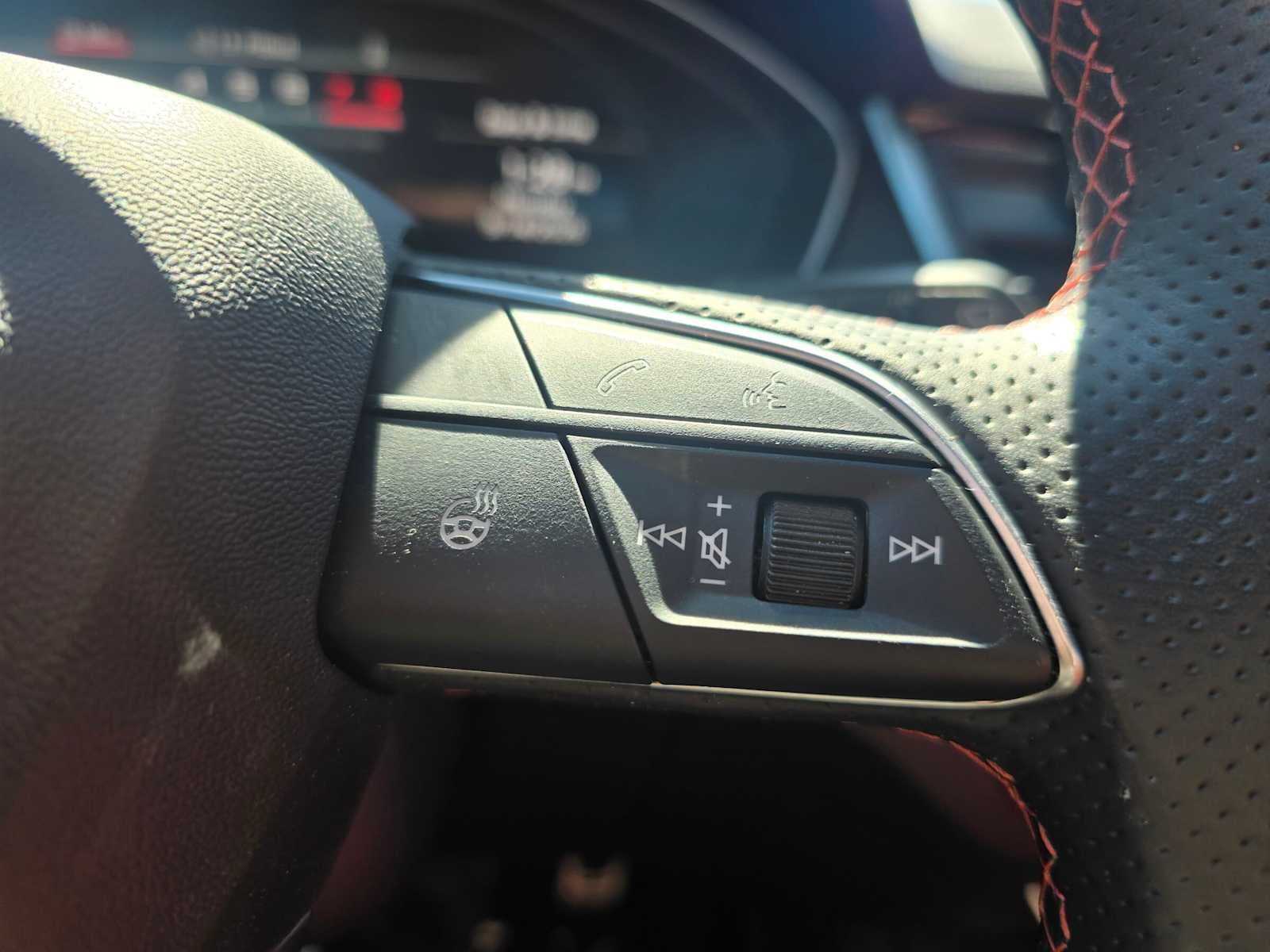 2023 Audi SQ5 Premium Plus