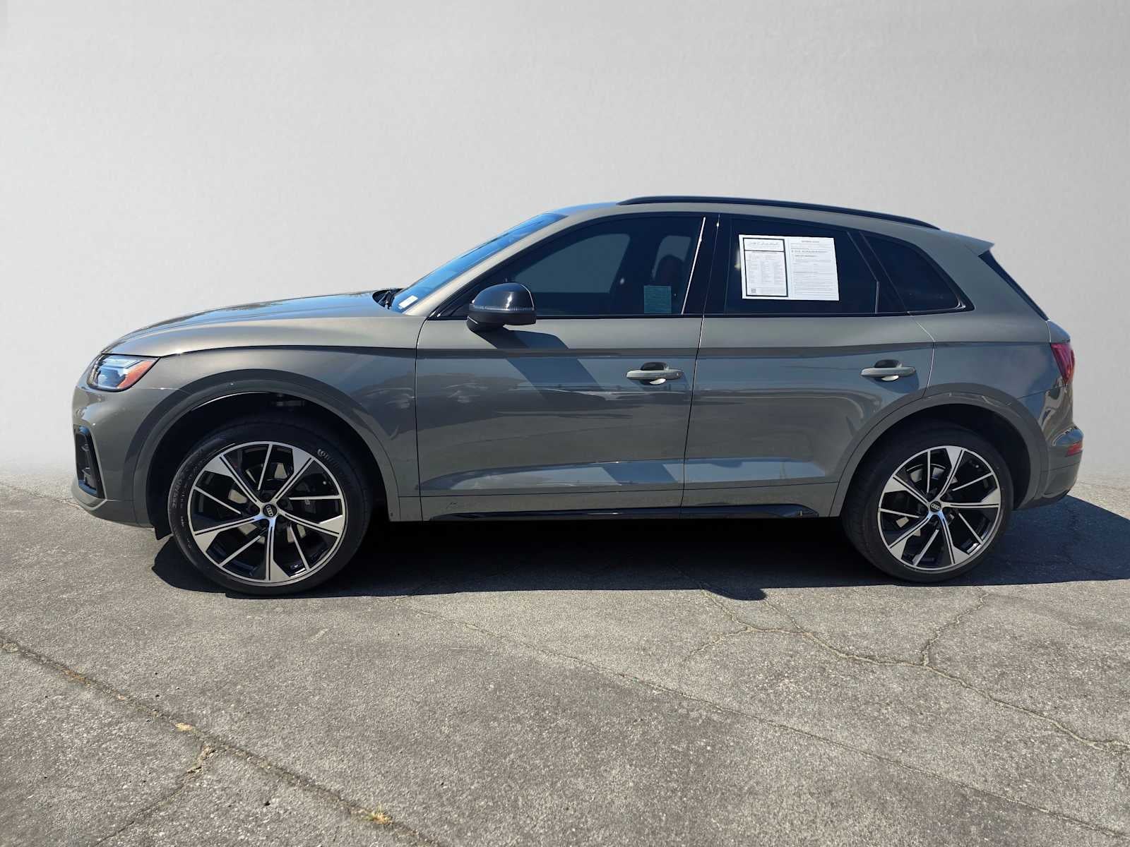 2023 Audi SQ5 Premium Plus