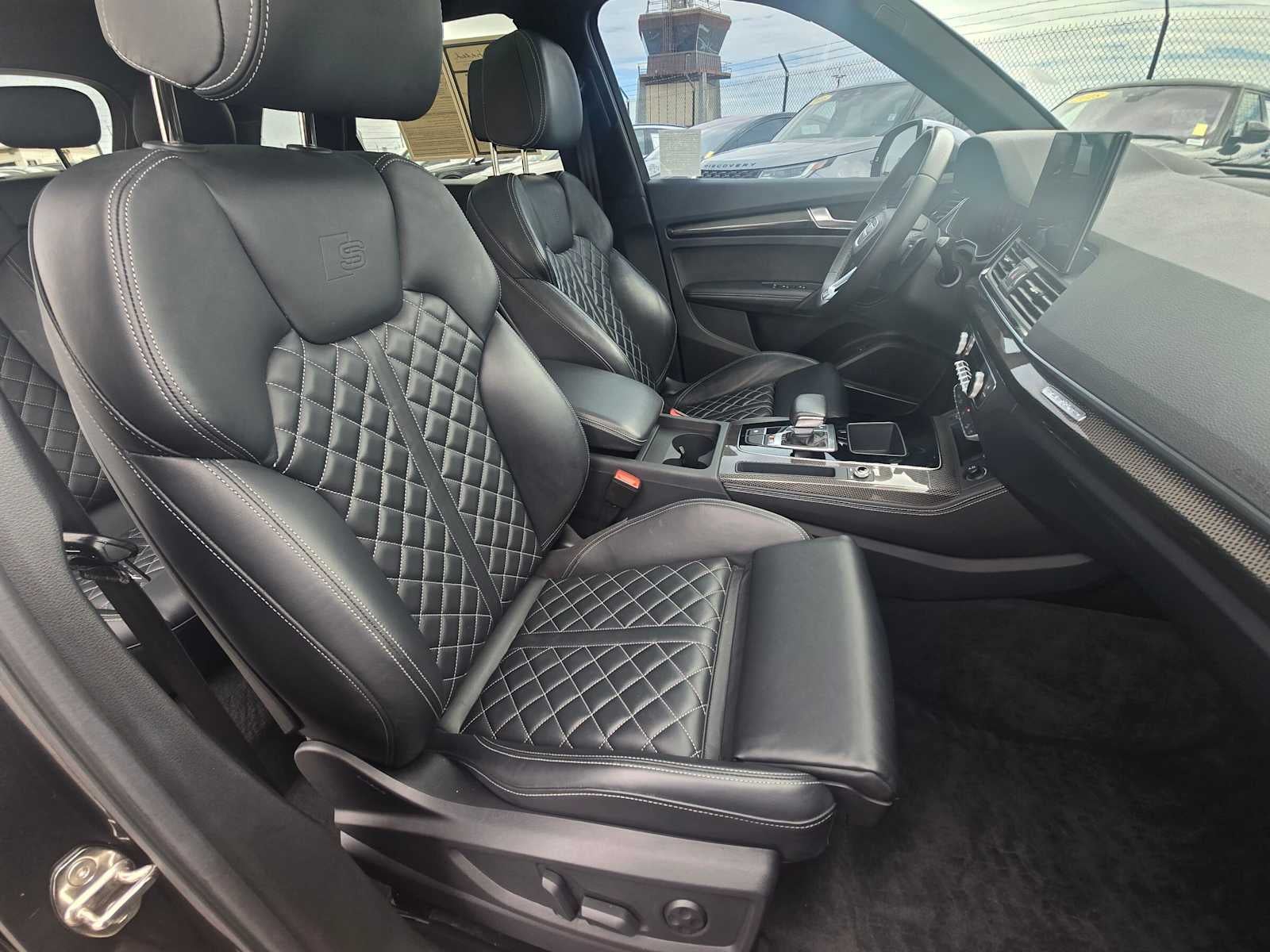 2023 Audi SQ5 Premium Plus
