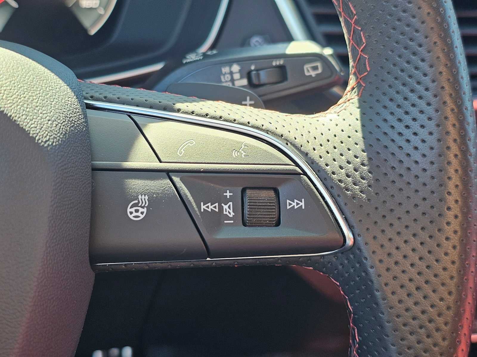 2023 Audi SQ5 Premium Plus