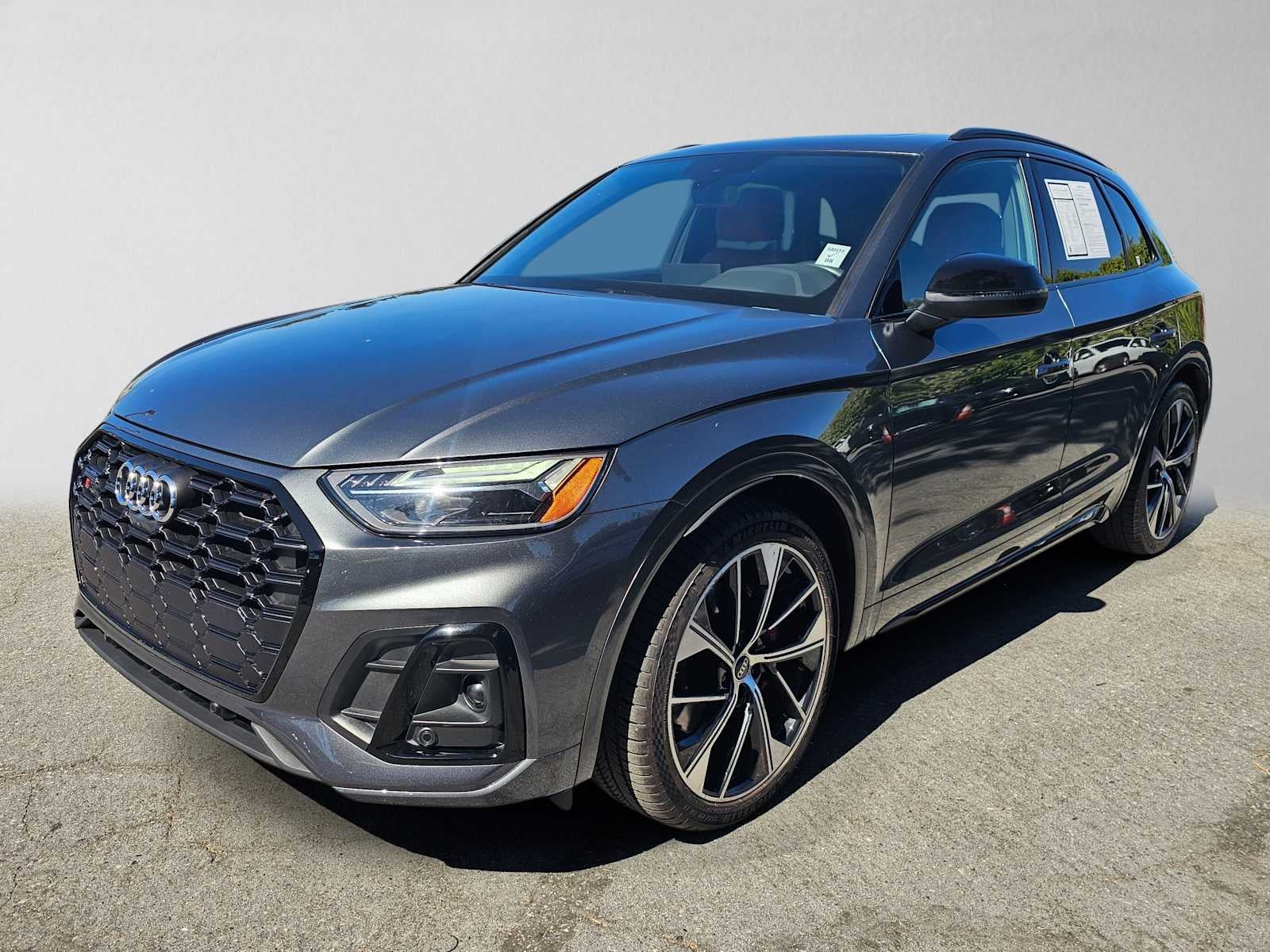 2023 Audi SQ5 Premium Plus