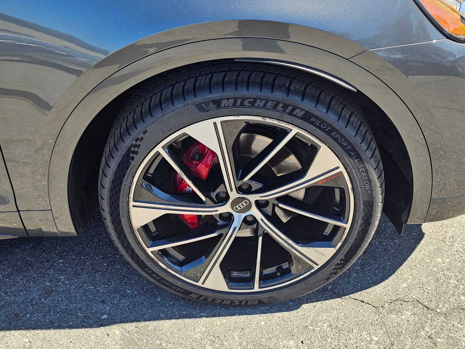 2023 Audi SQ5 Premium Plus