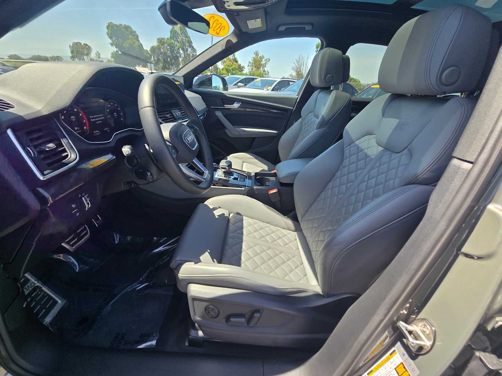 2023 Audi SQ5 Premium Plus