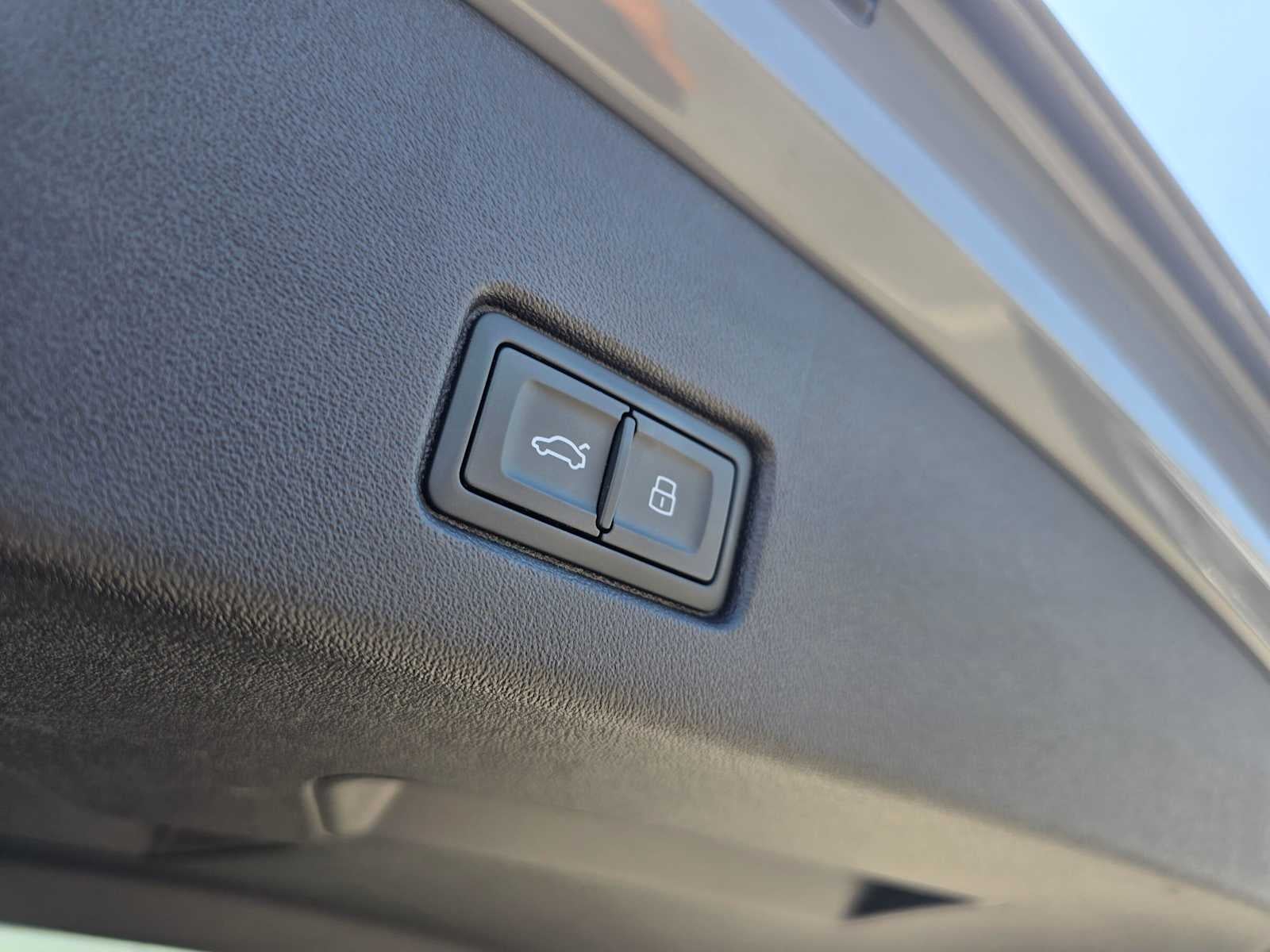 2023 Audi Q4 e-tron Premium Plus