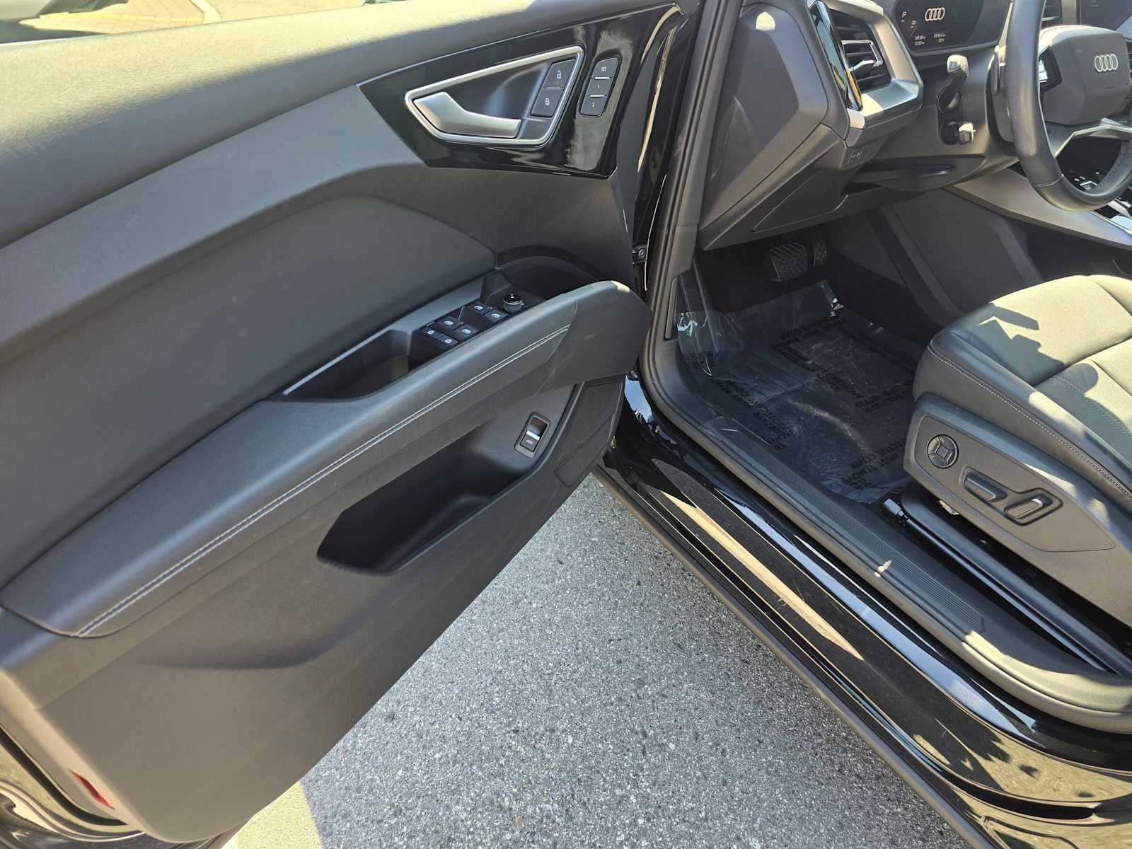 2023 Audi Q4 e-tron Premium Plus