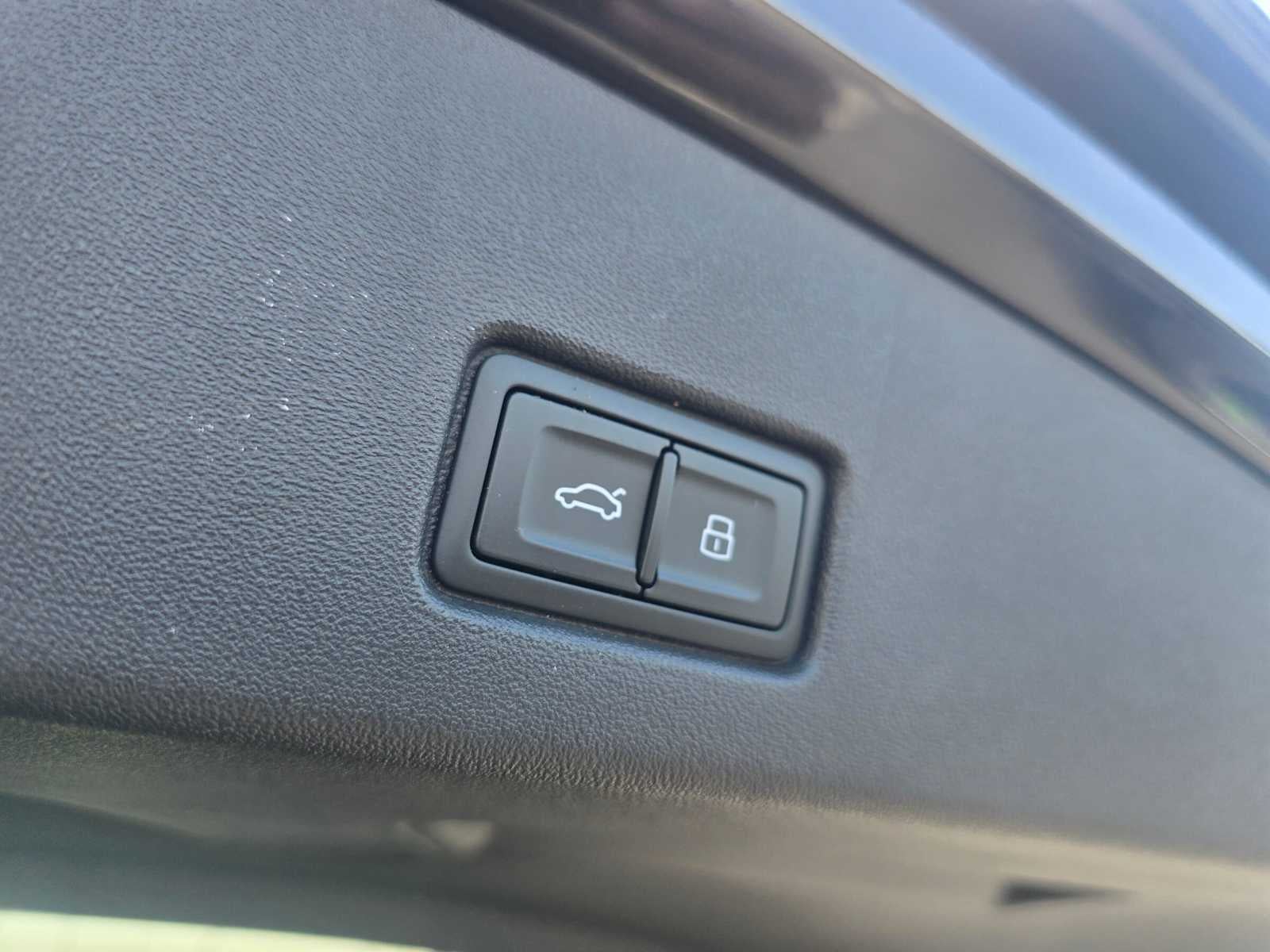 2023 Audi Q4 e-tron Premium Plus