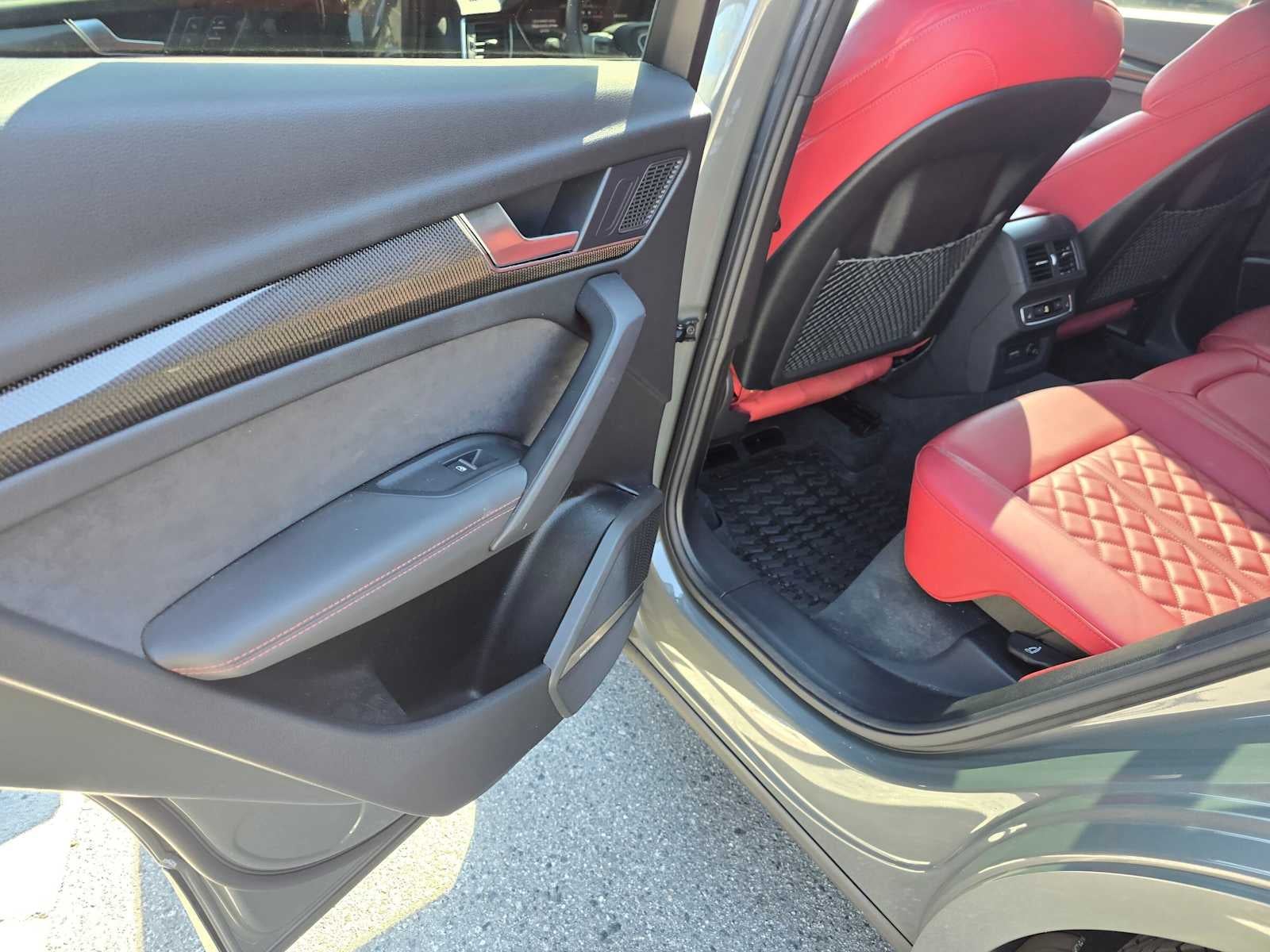 2024 Audi SQ5 Prestige