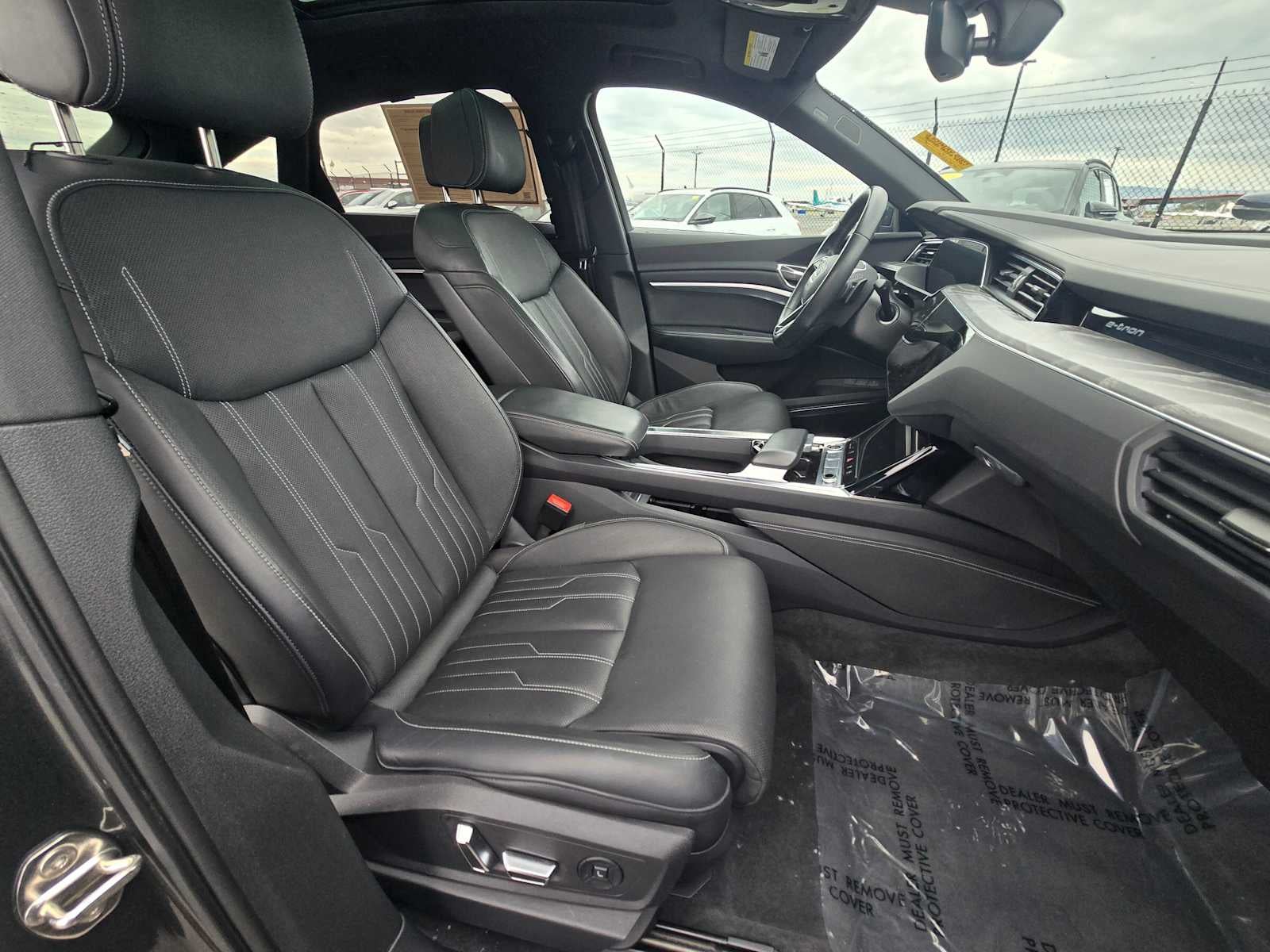 2024 Audi Q8 e-tron Sportback S line Prestige