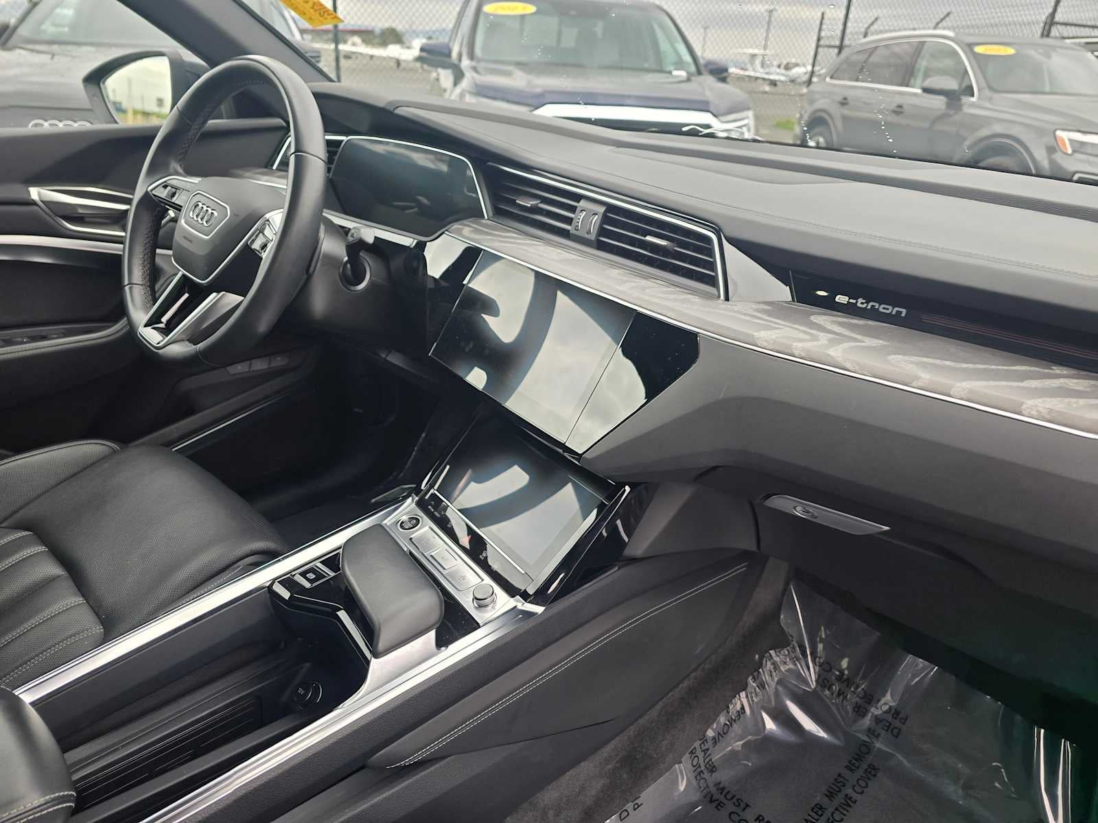 2024 Audi Q8 e-tron Sportback S line Prestige