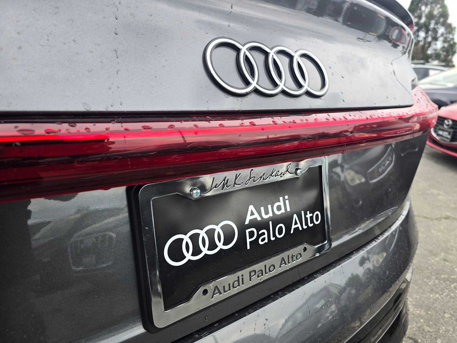 2024 Audi Q8 e-tron Sportback S line Prestige