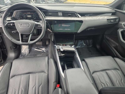2024 Audi Q8 e-tron Sportback S line Prestige