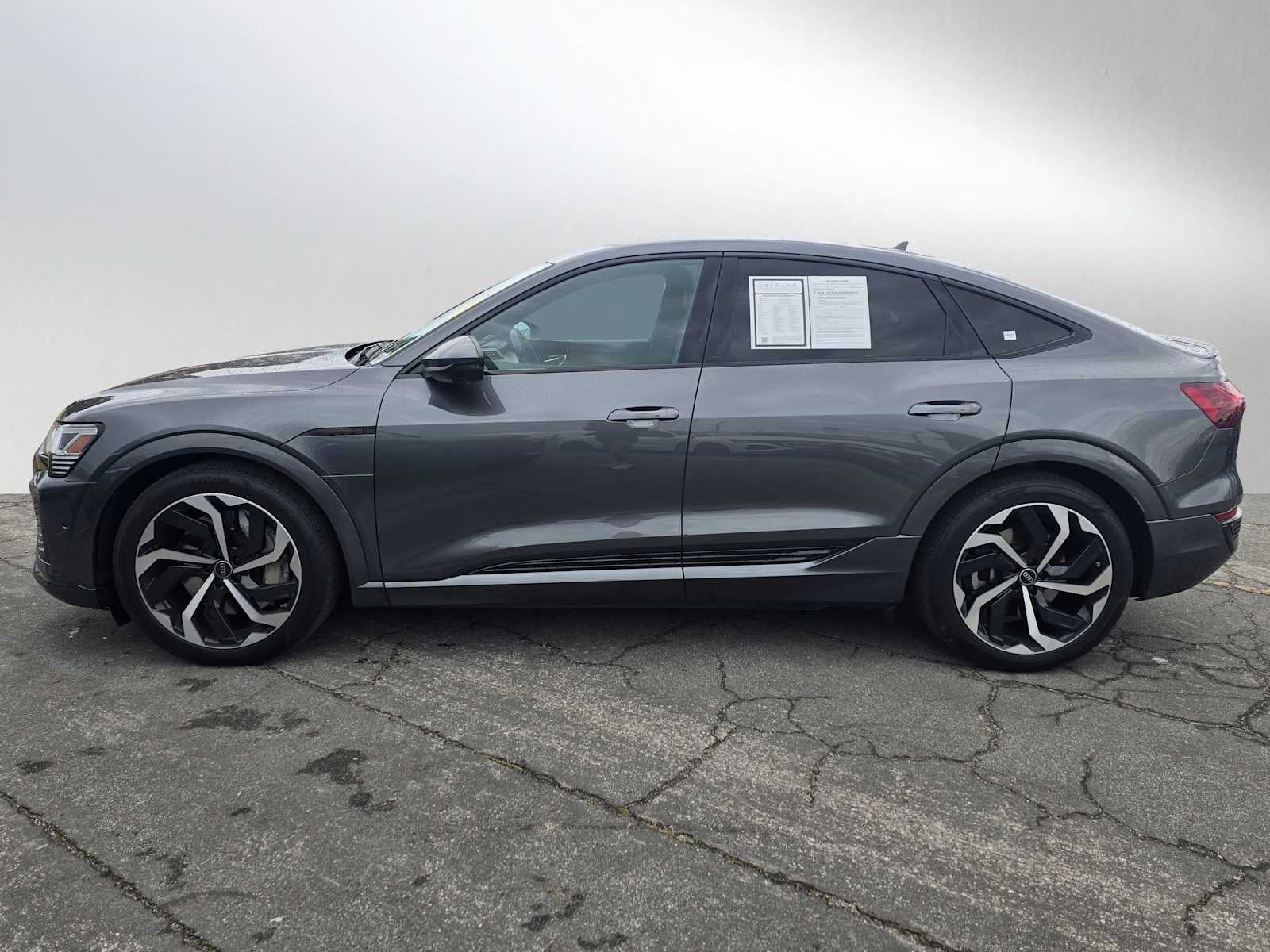 2024 Audi Q8 e-tron Sportback S line Prestige